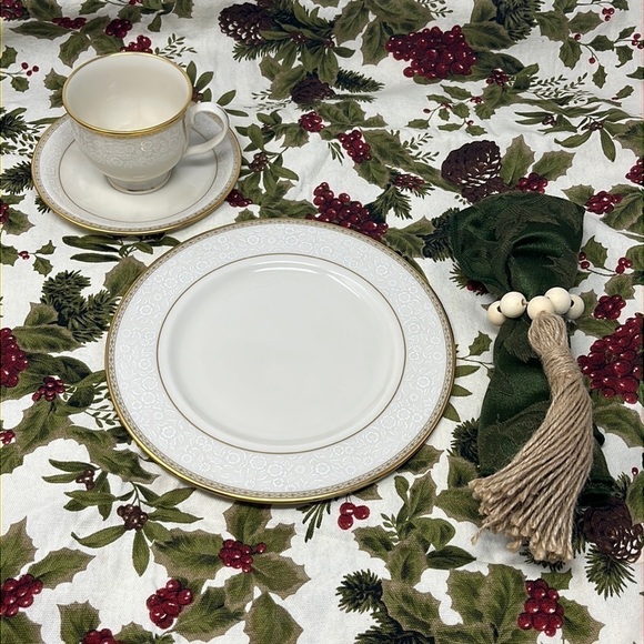 Set of 6 Napkin Rings Wooden Beads & Jute Rope Tassels Rustic Table Setting - Picture 4 of 6